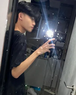 T의 OnlyFans 프로필 사진