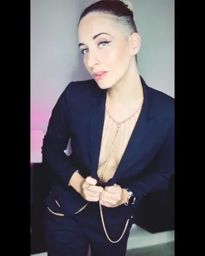 Yo Adrienne Driggs — OnlyFans profile photo
