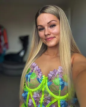 Connie Cooke OnlyFans