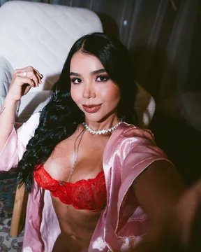 Angie Lorenna OnlyFans