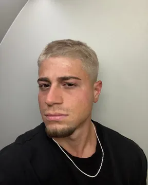 Mike๐ถ๐ผ์ OnlyFans ํ๋กํ ์ฌ์ง