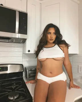 Kitty V OnlyFans